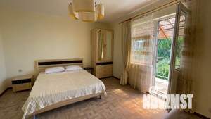 Дом 100м², 2-этажный, посуточно,