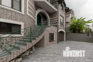 Дом 450м², 3-этажный, посуточно,