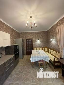 Дом 200м², 2-этажный, на длительный срок,