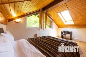 Дом 250м², 3-этажный, посуточно,