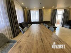 Дом 600м², 3-этажный, посуточно,