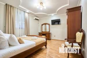 Дом 480м², 3-этажный, посуточно,