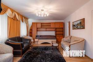 Дом 200м², 3-этажный, посуточно,