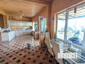 Дом 120м², 3-этажный, посуточно,