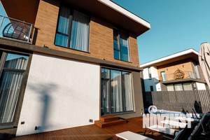 Дом 122м², 2-этажный, посуточно,