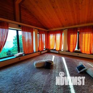 Дом 300м², 3-этажный, посуточно,