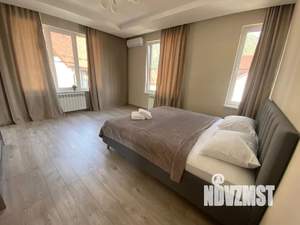 Дом 220м², 3-этажный, посуточно,