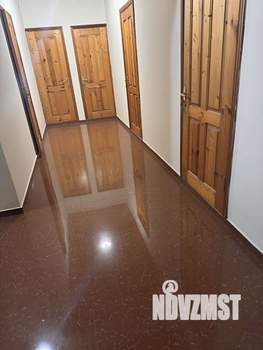 Дом 283м², 3-этажный, на длительный срок,