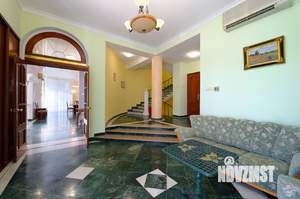 Дом 500м², 3-этажный, на длительный срок,