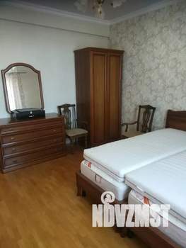 Дом 200м², 2-этажный, посуточно,