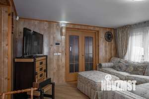 Дом 200м², 3-этажный, посуточно,