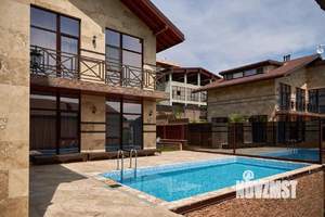 Коттедж 500м², 3-этажный, на длительный срок,