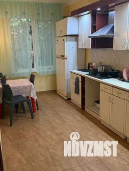 Дом 300м², 3-этажный, посуточно,