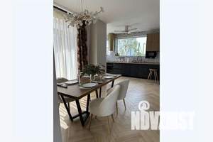 Дом 200м², 3-этажный, посуточно,