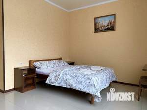 Дом 100м², 2-этажный, на длительный срок,