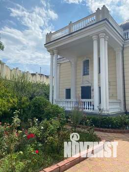 Дом 950м², 3-этажный, посуточно,