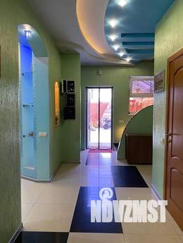 Дом 200м², 2-этажный, посуточно,