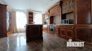 Коттедж 1091м², 3-этажный, на длительный срок,