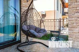 Дом 200м², 2-этажный, посуточно,