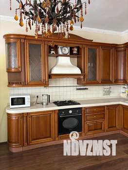 Дом 250м², 2-этажный, посуточно,