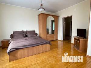 Дом 268м², 3-этажный, посуточно,