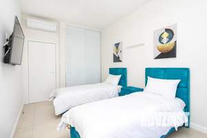 Дом 140м², 3-этажный, посуточно,