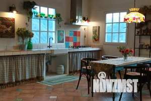 Дом 176м², 2-этажный, посуточно,