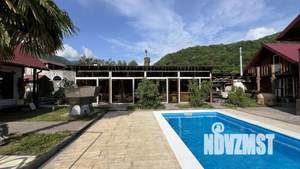 Дом 350м², 2-этажный, посуточно,