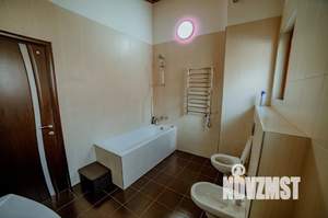 Дом 150м², 3-этажный, посуточно,