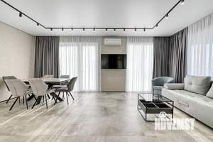 Дом 240м², 3-этажный, посуточно,