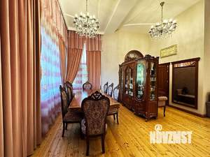 Коттедж 450м², 3-этажный, участок 10 сот.