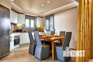 Коттедж 200м², 2-этажный, участок 7 сот.