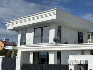 Дом 290м², 2-этажный, участок 5 сот.