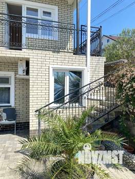 Коттедж 260м², 2-этажный, участок 6 сот.