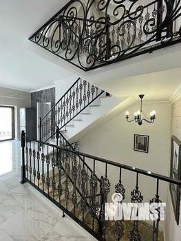 Дом 270м², 3-этажный, участок 6 сот.