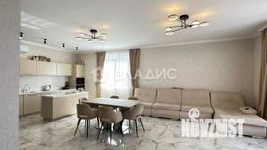 Дом 279м², 3-этажный, участок 6 сот.