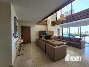 Дом 650м², 3-этажный, участок 9 сот.