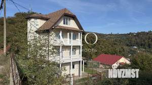 Дом 300м², 3-этажный, участок 10 сот.