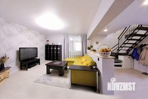 Дом 270м², 3-этажный, участок 6 сот.