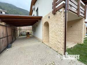 Дом 158м², 2-этажный, участок 4 сот.