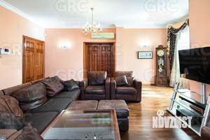 Дом 220м², 2-этажный, участок 6 сот.