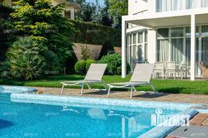 Дом 350м², 3-этажный, участок 42 сот.