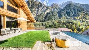 Дом 280м², 2-этажный, участок 18 сот.