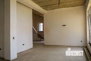 Дом 270м², 3-этажный, участок 4 сот.