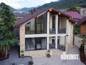 Дом 369м², 3-этажный, участок 6 сот.