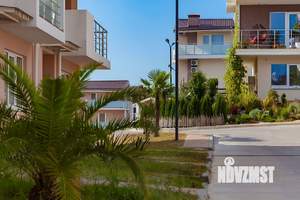 Таунхаус 130м², 2-этажный, участок 2 сот.