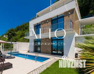 Коттедж 300м², 2-этажный, участок 6 сот.