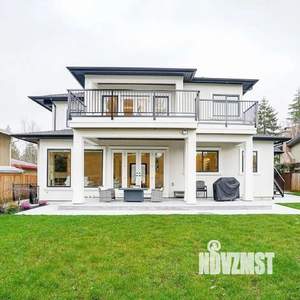 Дом 180м², 2-этажный, участок 7 сот.