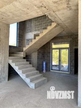 Дом 180м², 2-этажный, участок 5 сот.