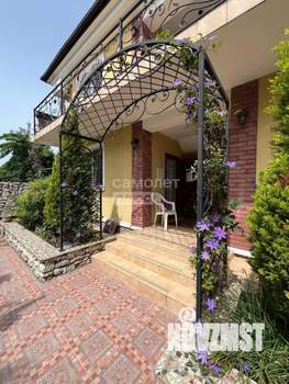 Дом 245м², 3-этажный, участок 5 сот.